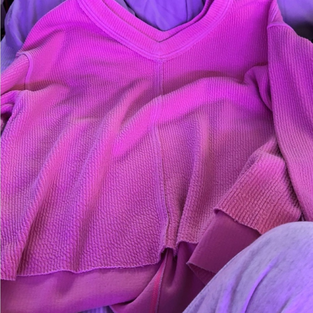 Aerie Soft Pink V-Neck Pullover